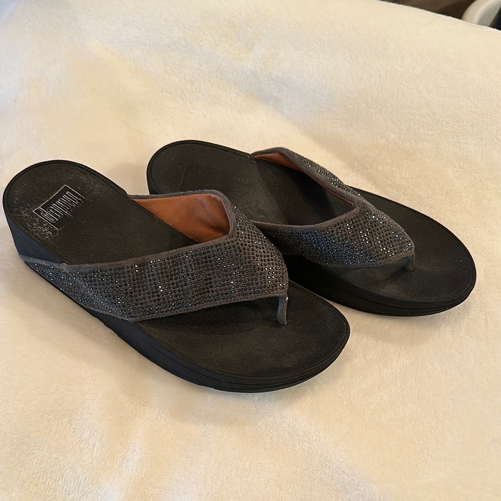 Fitflop Gray and Black Sandals with Textured Straps
